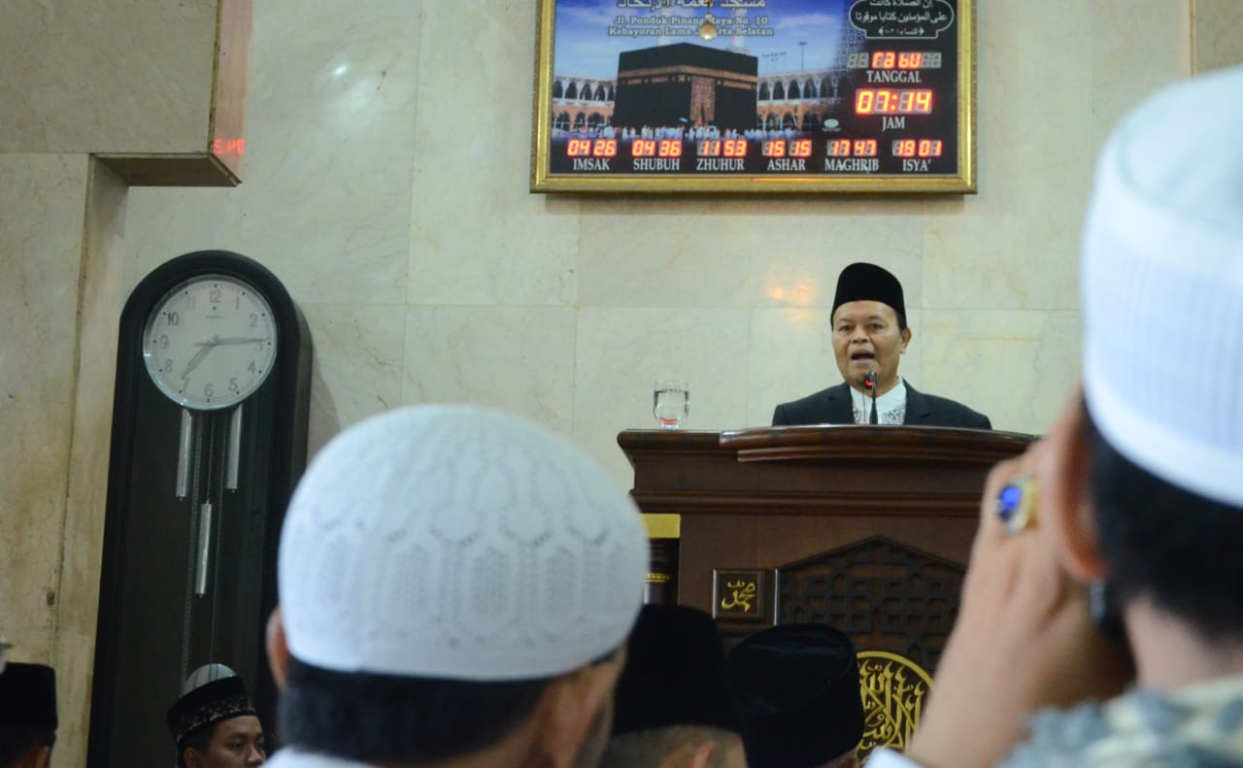 Khutbah Idul Fitri, Wakil Ketua MPR: Ramadhan Membentuk Karakter Jujur dan Amanah